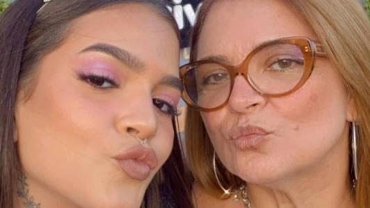 Mel Maia e a mãe, Debora Maia