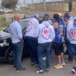 Organizada vai à Toca da Raposa e cobra setor ofensivo do Cruzeiro