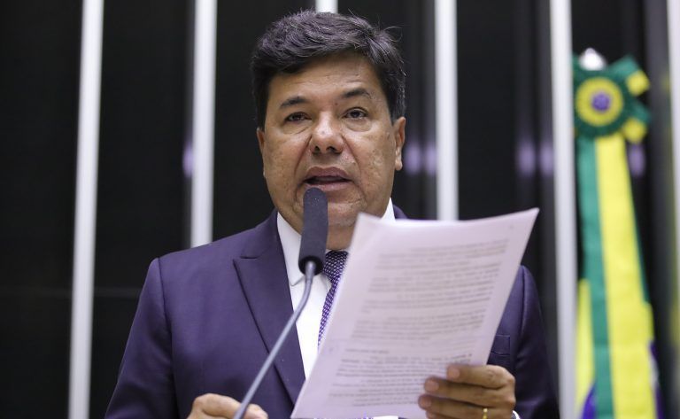 Mendonça Filho retira exclusividade da União sobre segurança pública em PEC