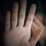 Grupo utiliza IA para deletar 100 mil imagens de vítimas de pornografia e chantagens sexuais online