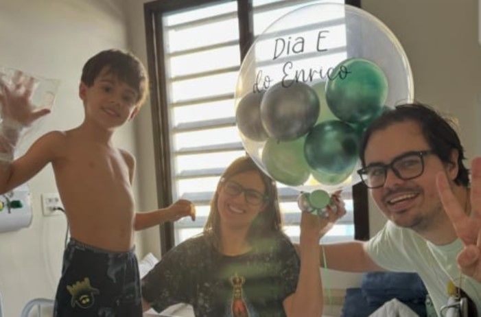 Menino de Varginha (MG) com doença rara recebe medicamento de R$15 milhões após vaquinha