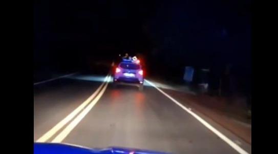 Carro conduzido por menor foi apreendido pela PM