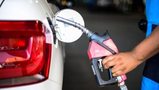 Menor preço da gasolina comum foi de R$ 5,12 e do etanol foi de R$ 3,20