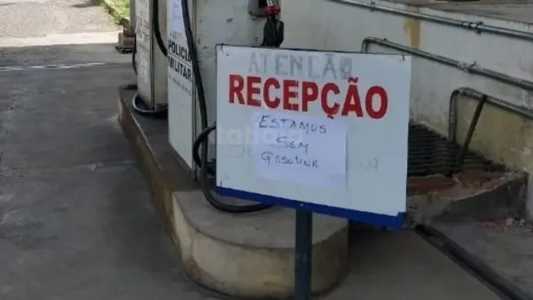 Mensagem dá alerta a policiais sobre falta de gasolina