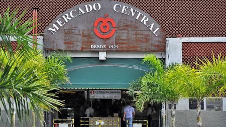 Mercado Central recebe mais de 30 mil clientes por dia
