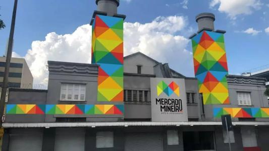 Mercado Mineiro fica no prédio do antigo Cine México, que é tombado pelo Poder Público