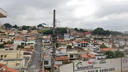 Mercearia alvo do assalto fica na avenida dos Imigrantes