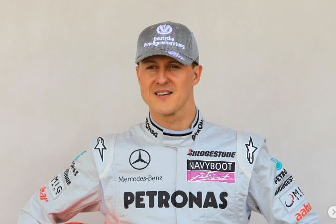 Processo de reabilitação de Schumacher tem passeio de Mercedes, revela jornal