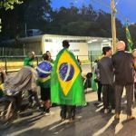 Manifestantes ainda ocupam uma faixa da Raja após 7 horas da ação de retirada; veja imagens