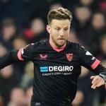 Sevilha perde para o PSV mas avança às oitavas da Liga Europa