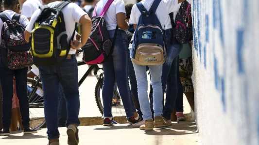 Mesmo com aumento no policiamento, insegurança aflige pais e professores