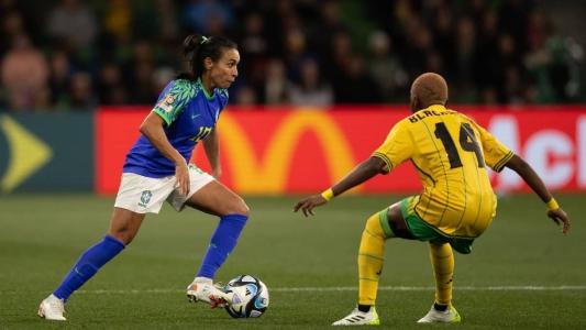 Mesmo com Marta, Brasil não conseguiu superar defesa jamaicana