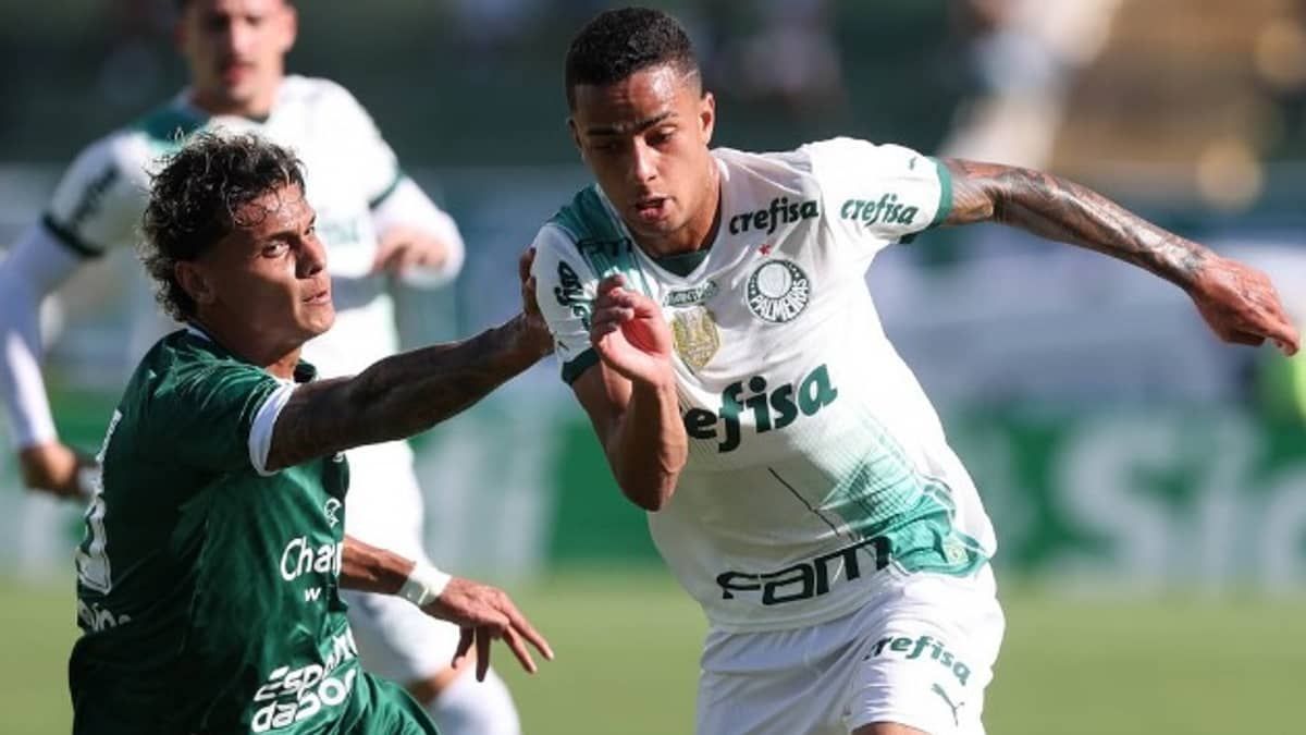 Palmeiras não se encontra, empata com o Guarani, mas garante vantagem nas quartas