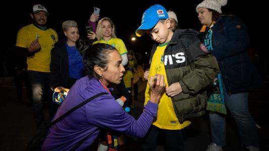 Mesmo na reserva, Marta é grande estrela da Seleção Brasileira