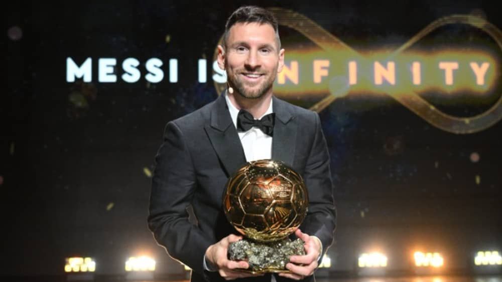 Bola de Ouro: Messi vence prêmio pela oitava vez e amplia vantagem para CR7
