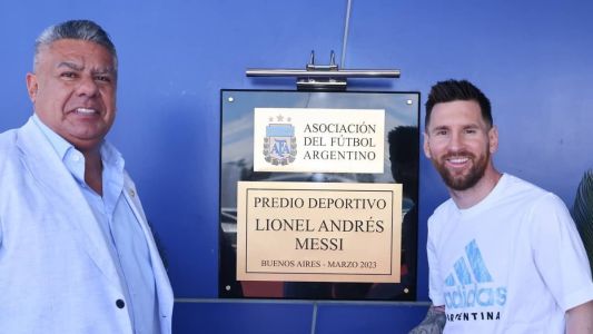 Messi é homenageado na Argentina com nome de CT da seleção