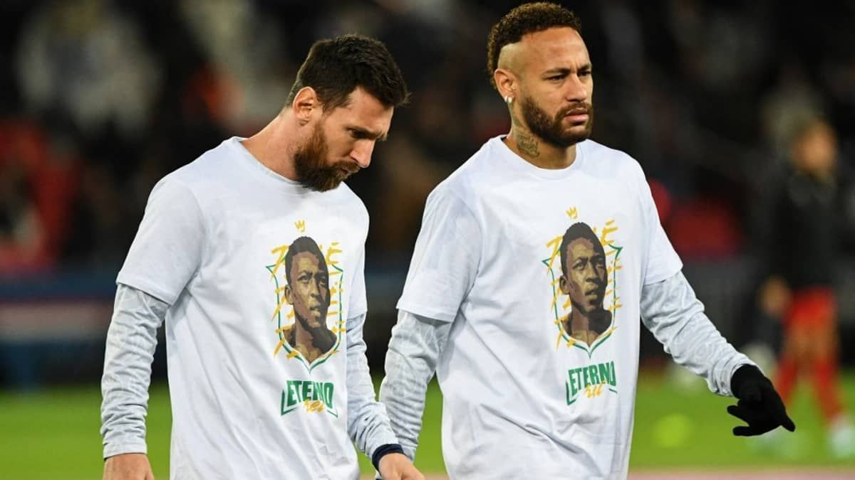 Messi e Neymar usam camiseta com dizeres 'Pelé eterno' antes de jogo do PSG