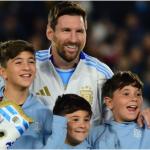 Messi reage à vitória da Argentina e faz mistério sobre futuro: 'Só Deus sabe'