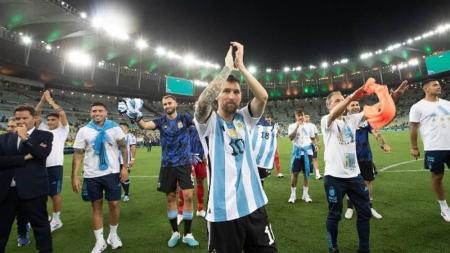 Messi festeja vitória da Argentina, mas lamenta 'repressão' no Maracanã