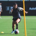 Primeiro treino de Messi tem presença de drones e 200 jornalistas