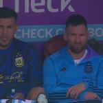 Saiba por que Messi ficou no banco mesmo sem ser relacionado pela Argentina