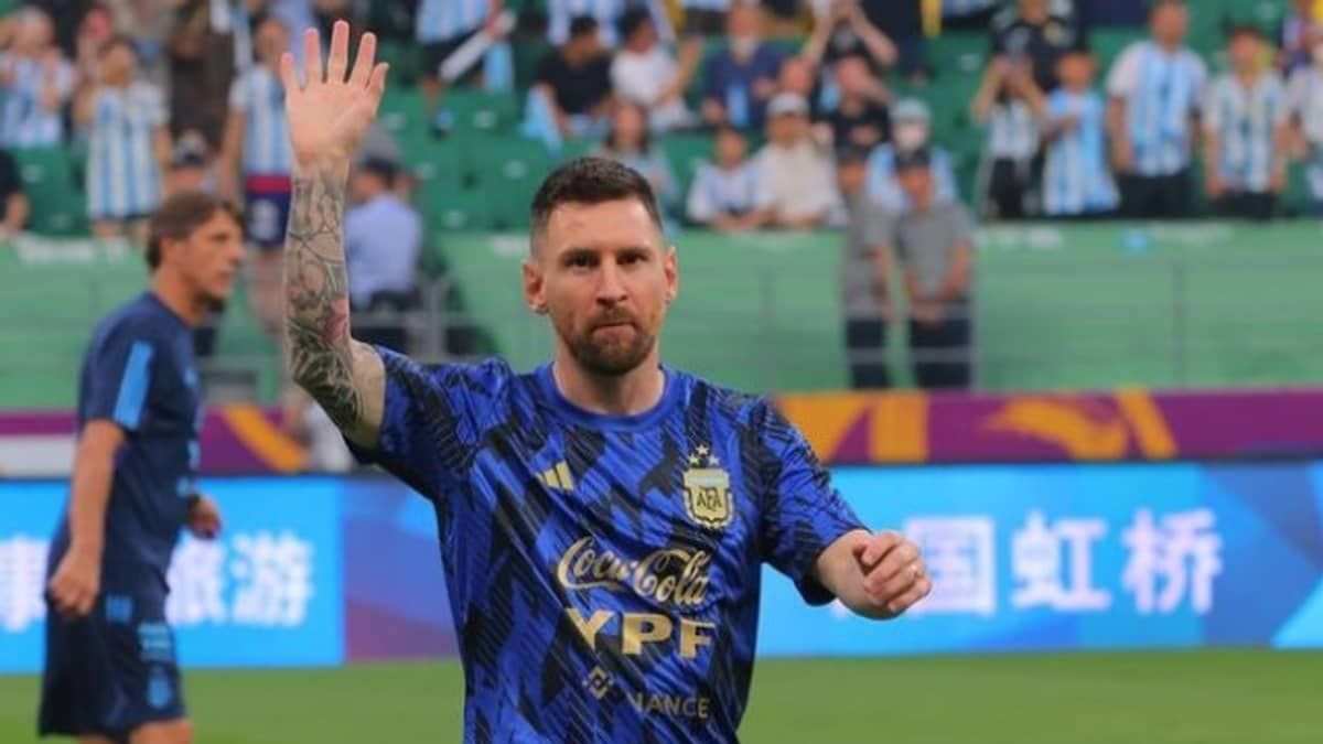 Proprietário do Inter Miami confirma data de estreia de Messi pelo clube 