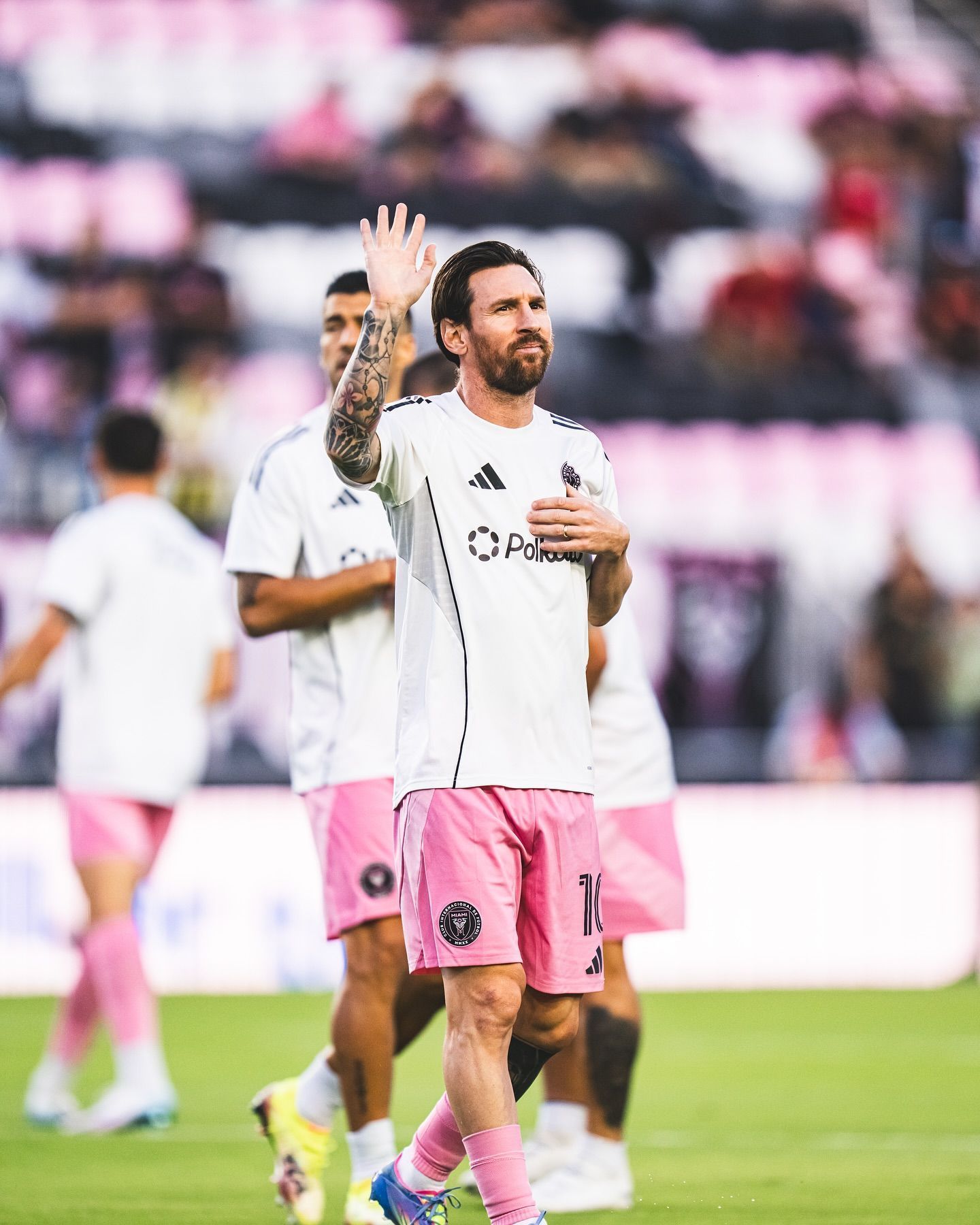 Suárez revela que Messi 'está focado e com gana' de disputar Copa do Mundo de 2026