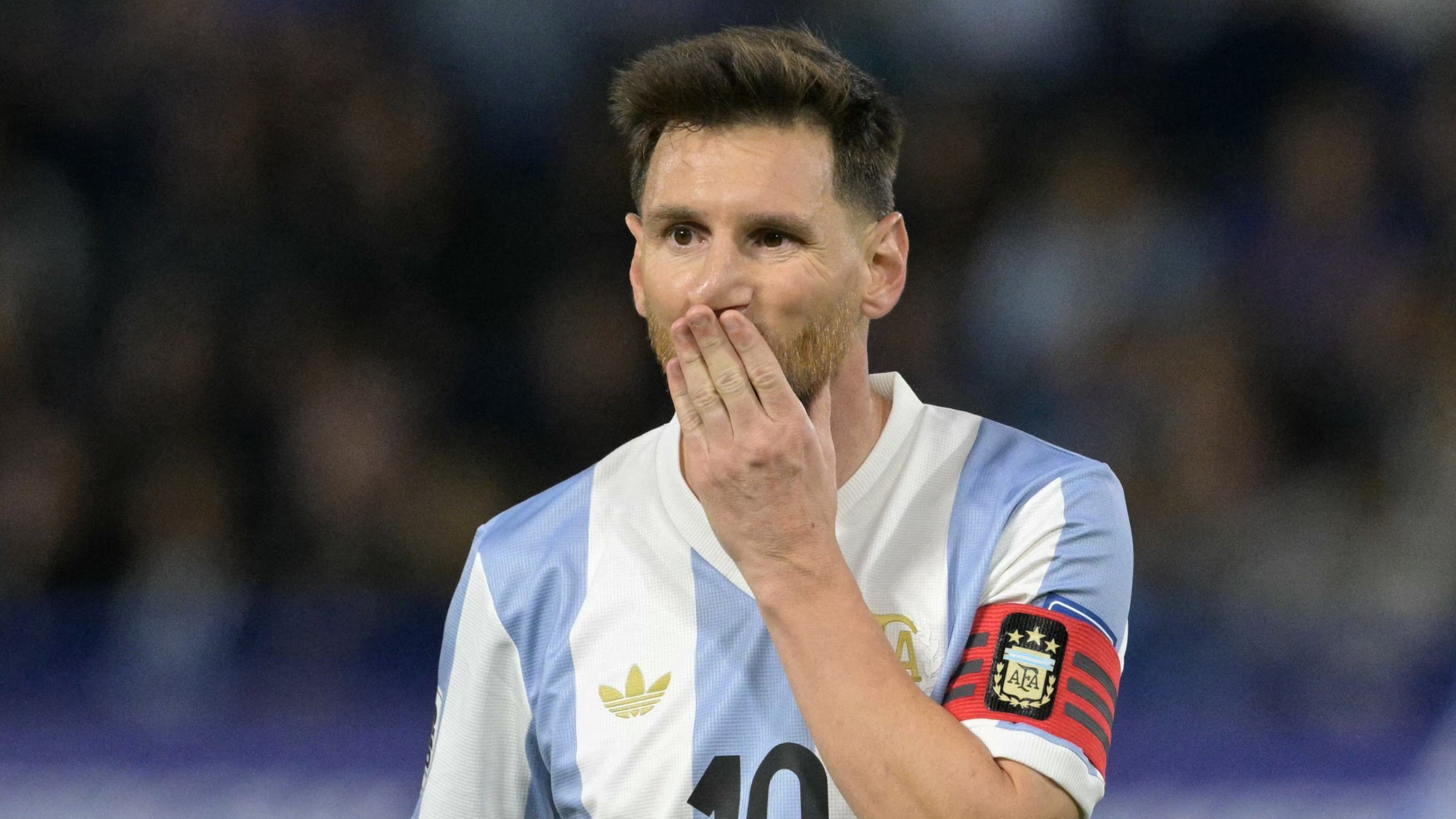 Messi reage à goleada da Argentina sobre a Seleção Brasileira; veja