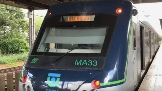 Metrô circula com atrasos nesta segunda-feira