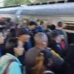 Metrô de BH tem estações ‘transbordando gente’ quatro dias antes do aumento da passagem