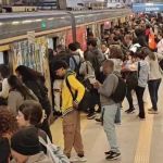 Passagem do Metrô de BH está mais cara; usuários enfrentam baldeação