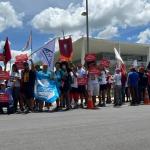 Metroviários de BH se reúnem com equipe de Lula e protestam em Brasília