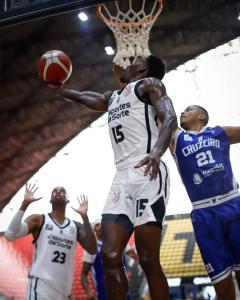 Corinthians venceu o Cruzeiro pelo NBB
