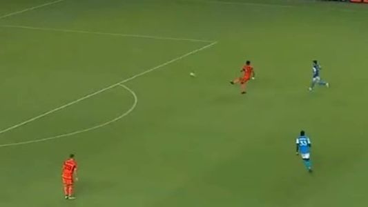 Micael, ex-Atlético, errou recuo e marcou gol contra pelo Houston Dynamo