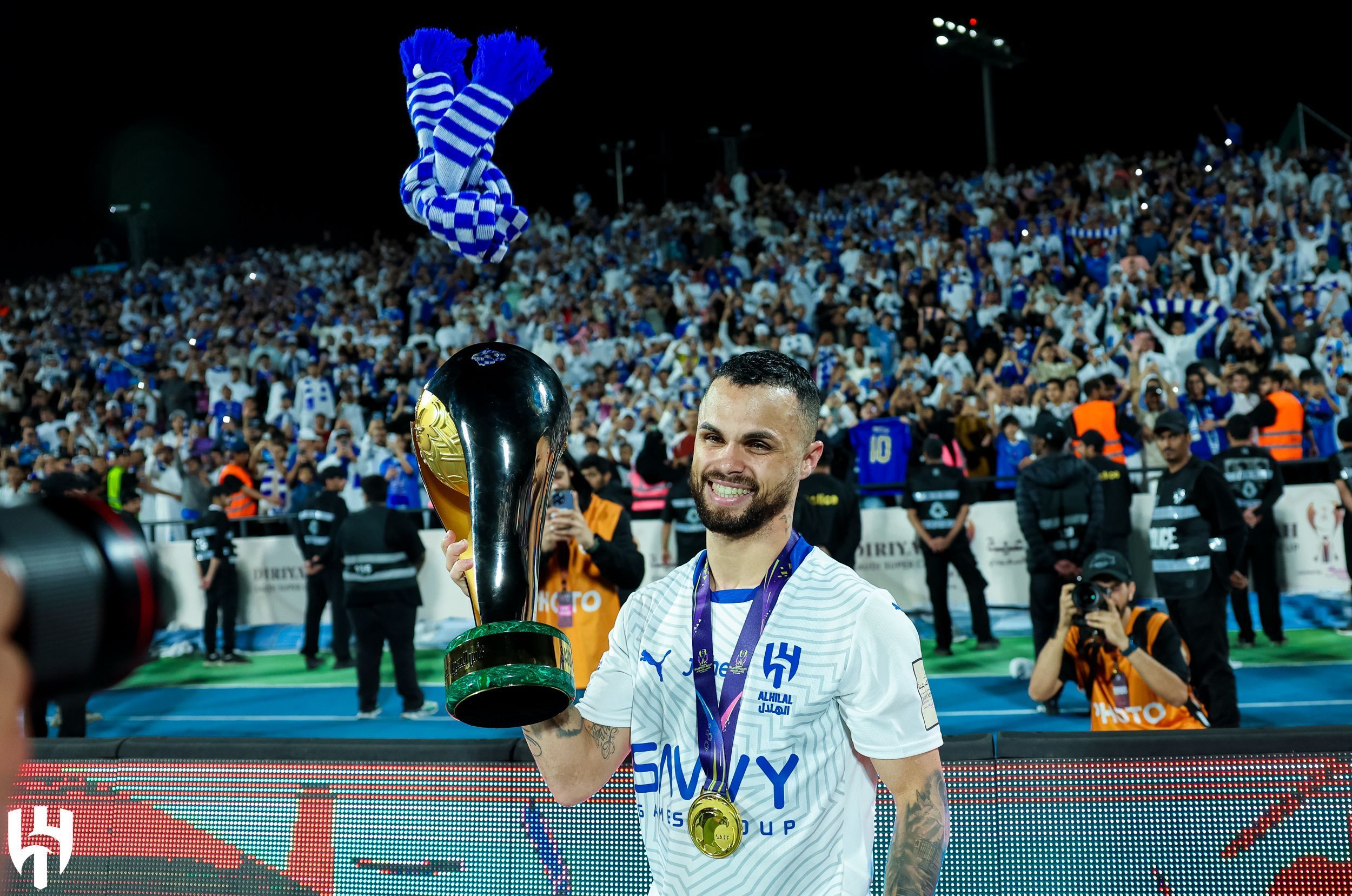 Flamengo negocia o retorno de Michael, que está de saída do Al-Hilal