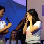 Vídeo: Michelle Bolsonaro pede para deputada retirar prótese ocular e coloca objeto no bolso