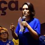 Michelle Bolsonaro critica indicação de Dino para o STF: 'extremamente comunista'