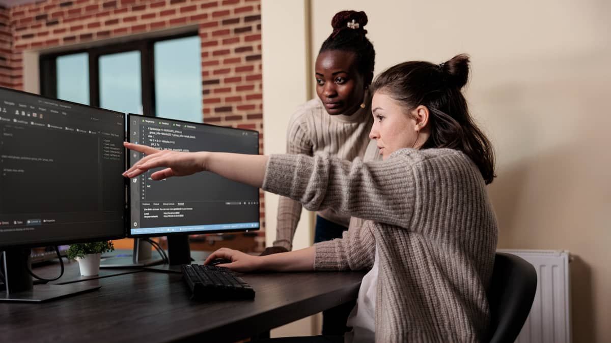 Microsoft busca mulheres para capacitação em tecnologia