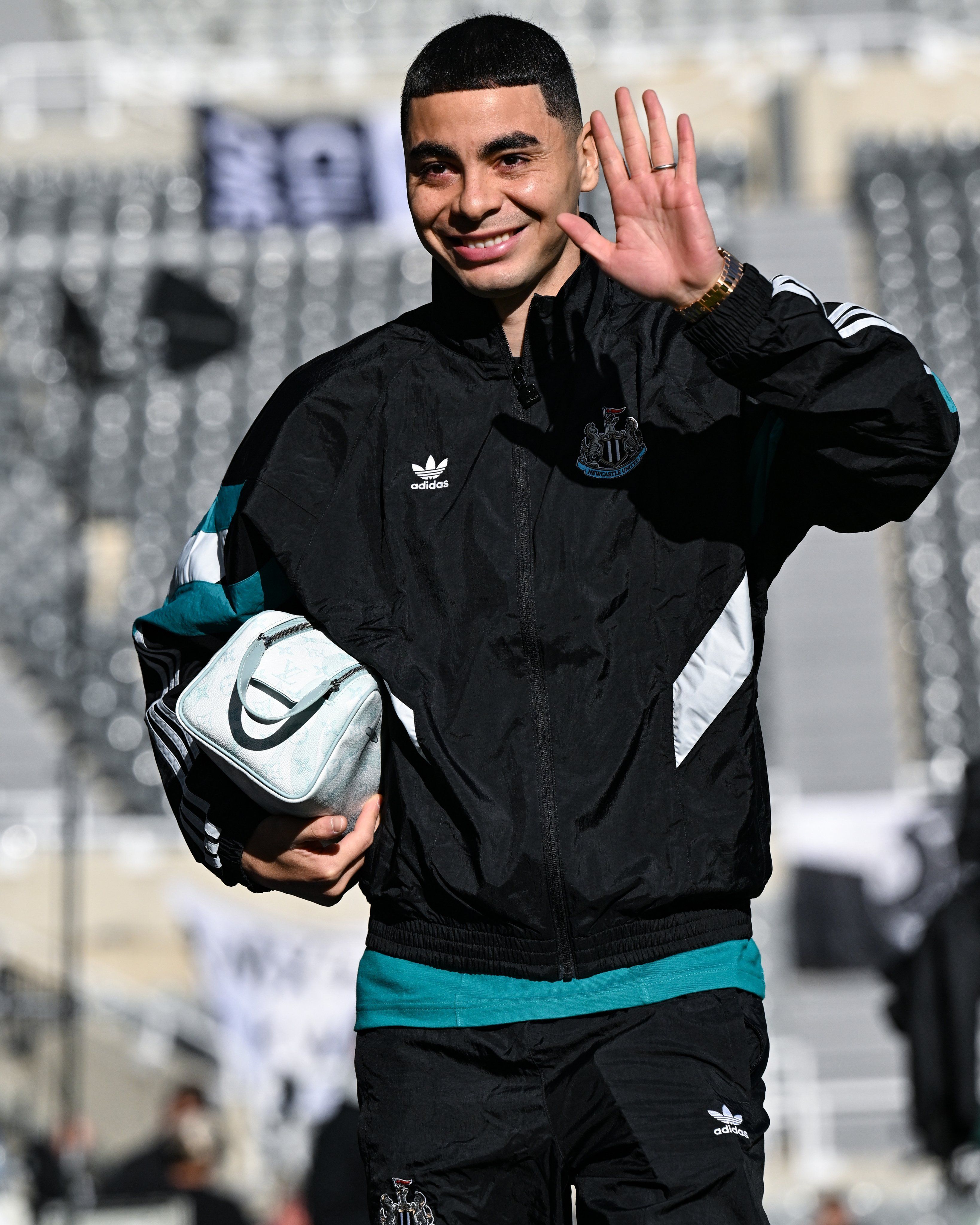 Botafogo busca a contratação de Miguel Almirón, do Newcastle