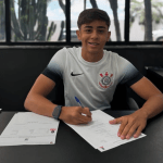 Corinthians acerta com lateral-esquerdo que estava no Retrô FC; confira