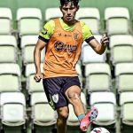 Miguelito, do América, é preso após ser acusado de injúria racial por Allano