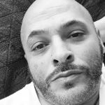 Morre Mike Batayeh, ator de 'Breaking Bad' e comediante, aos 52 anos