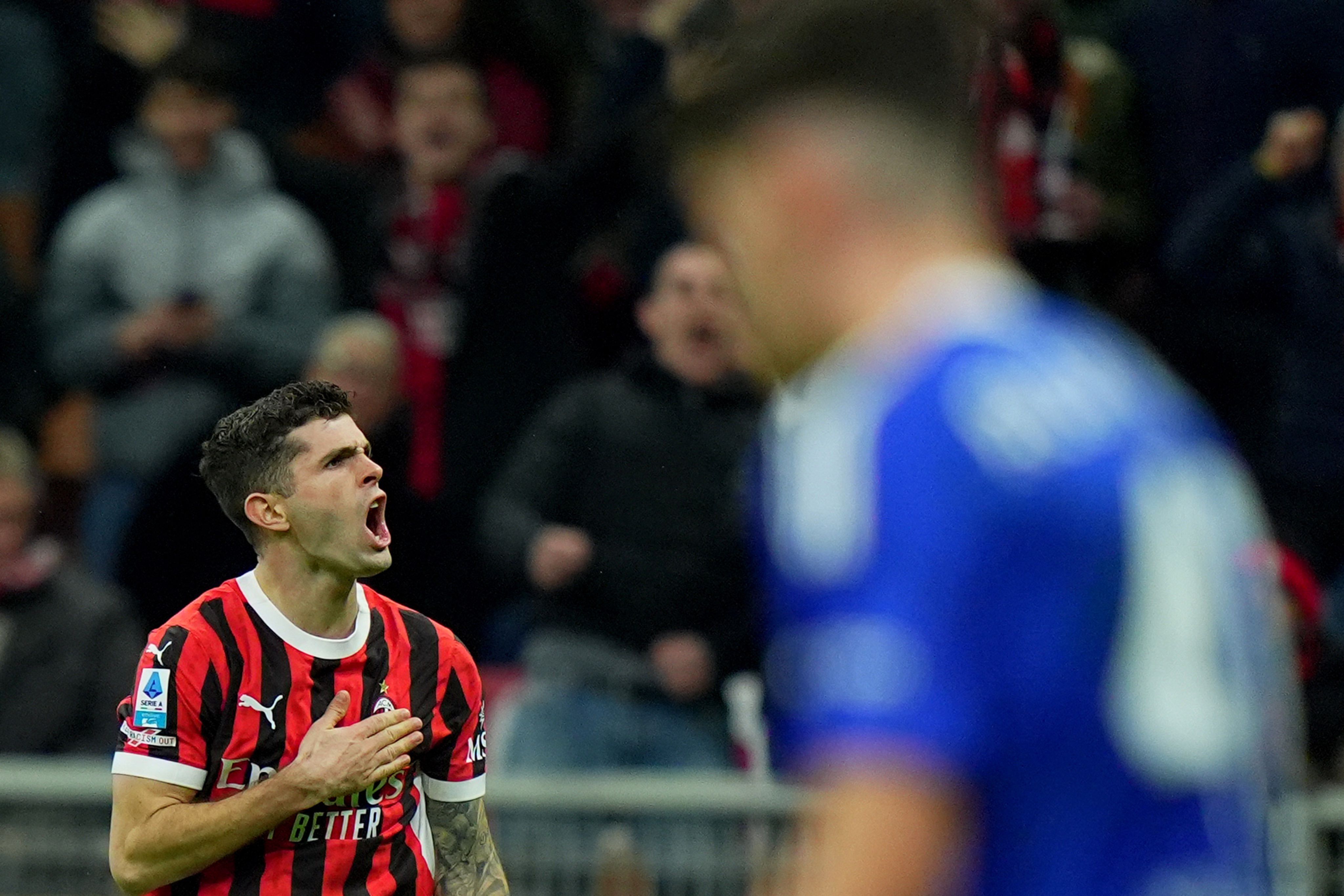 Milan joga mal, mas vence o Como de virada no Campeonato Italiano
