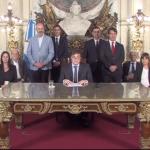 Milei anuncia ‘revogaço’ de leis para tentar conter a crise na Argentina; confira