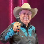 Após AVC, Milionário afirma estar 'com saúde, vivo e cantando muito'