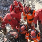 Terremoto: bombeiros de Minas buscam por sobreviventes em meio a escombros na Turquia 