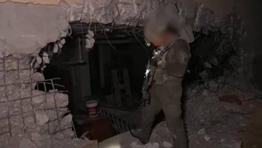 Militares de Israel buscam alvos do Hamas dentro do maior hospital de Gaza