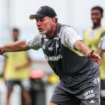 Milito testa novo esquema no Atlético e poderá surpreender em clássico; veja time