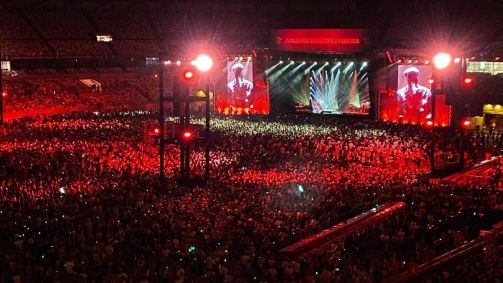 Milton Nascimento encerra carreira com espetáculo no Mineirão