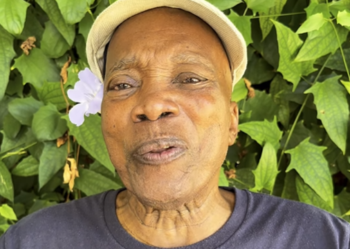 Milton Nascimento recebe carinho de fãs e famosos em aniversário